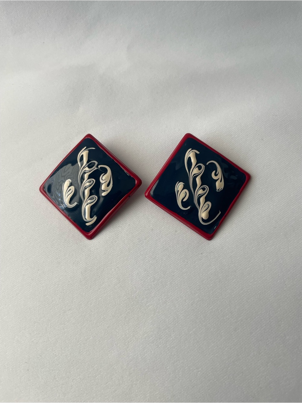 Vintage 80s Navy Blue & Red Enamel Diamond Earrings Retro Abstract Swirl Mod